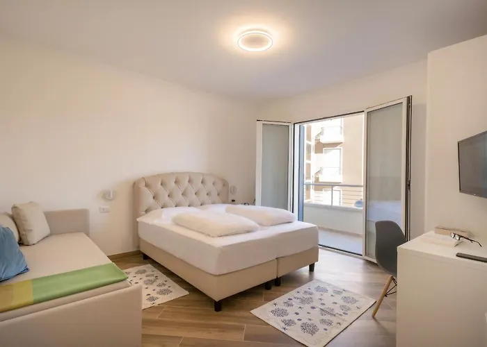 Levante For A Luxury - Front Apartment *