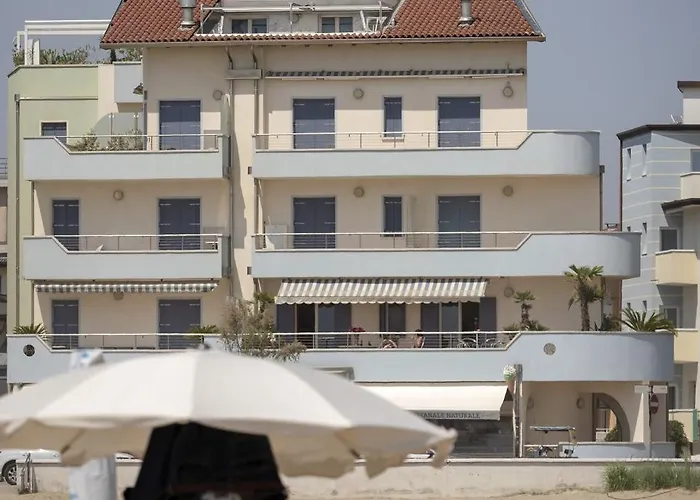 Levante For A Luxury - Front Apartment *